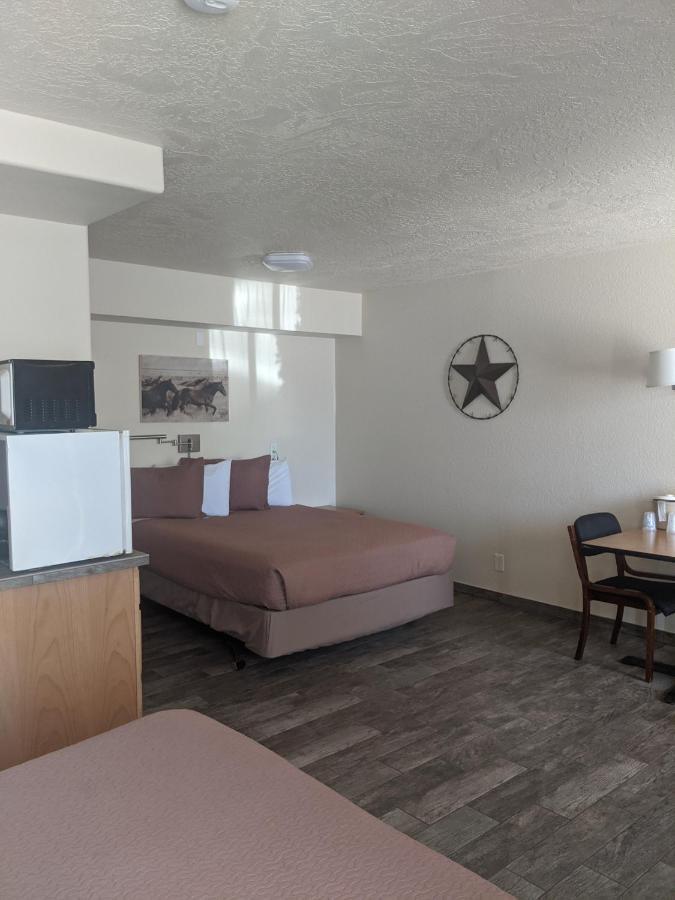Little Daisy Motel คอตตอนวูด ภายนอก รูปภาพ
