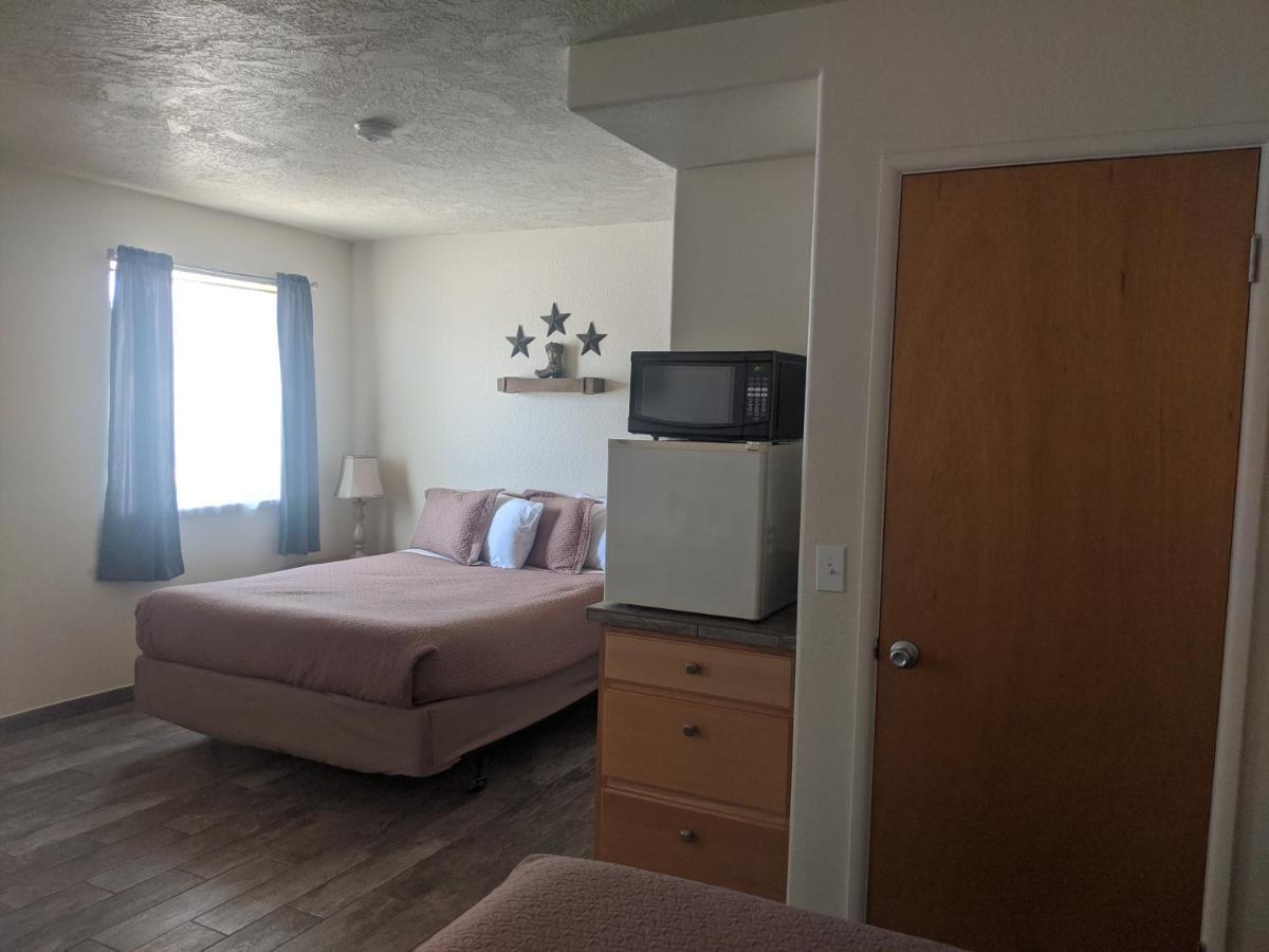Little Daisy Motel คอตตอนวูด ภายนอก รูปภาพ